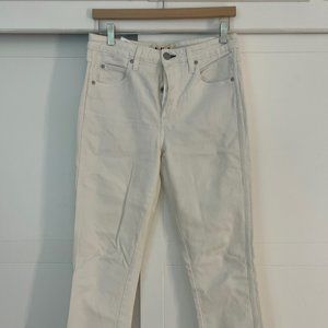 AMO Babe Jeans in Sea Salt